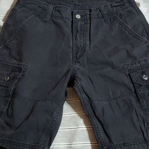 Levis mens jean shorts size 31.